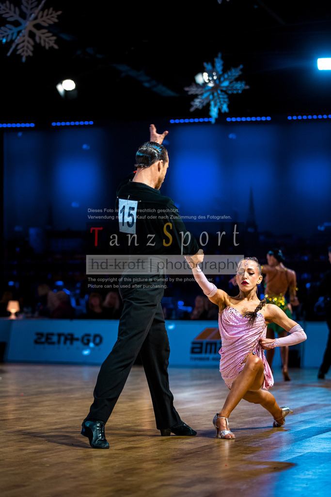 20251213_Baltic-GP_2361-2 | Tanzsportbilder, Standardtanz, Lateintanz, WDSF, DTV, LTVB, dancecomp, goc, hessen tanzt, blaues band der spree, walzer, tango, wiener walzer, slowfox, quickstepp, samba, rumba, cha-cha-cha, paso doble. jive, hd-kroft photography, turniertanzsport