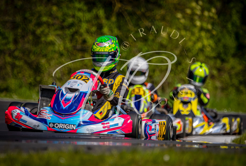 5A7E49C9-6D21-4E31-A172-0FF372EE08AE | traudl_s_fotos