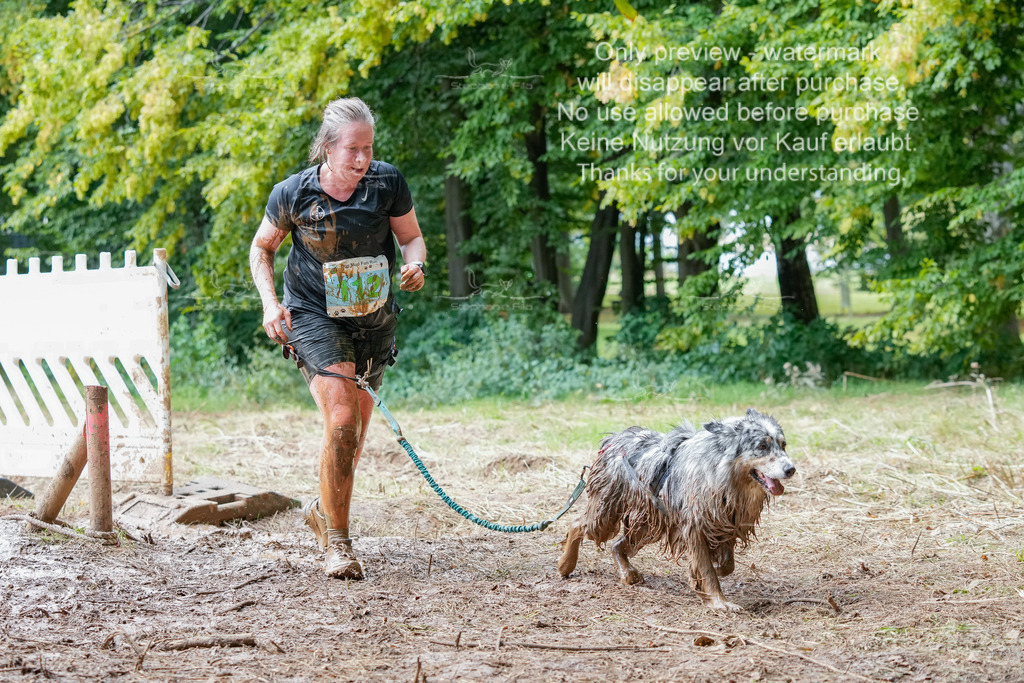 Schlamm_mit_Hund (32 von 460) | stephaniefillaphotographie - Realisiert mit Pictrs.com