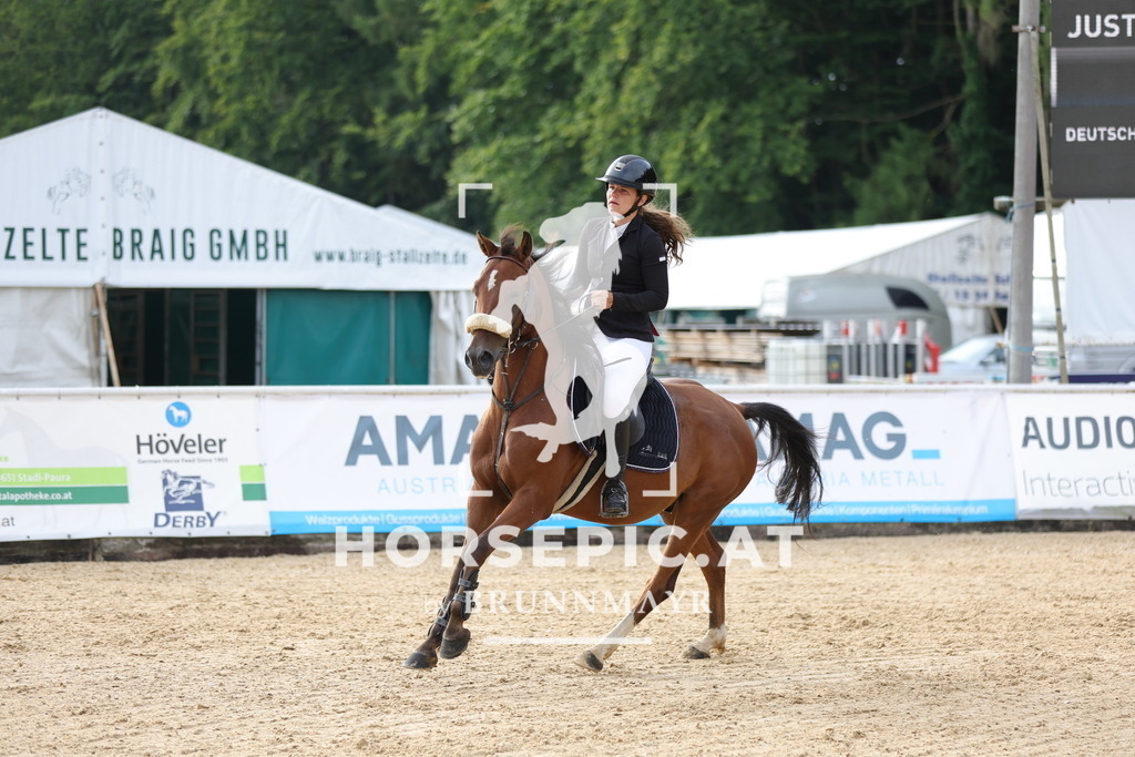 0P6A1822 | Willkommen bei Brunnmayr - Design & Fotografie – Ihrem Spezialisten für Reitturniere und Pferdeveranstaltungen in Oberösterreich, Salzburg und Bayern! Seit über 17 Jahren sind wir leidenschaftlich dabei.