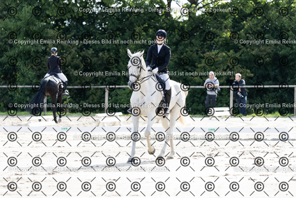 CL5A5497 | Emilia Reinking Fotografie - Realisiert mit Pictrs.com