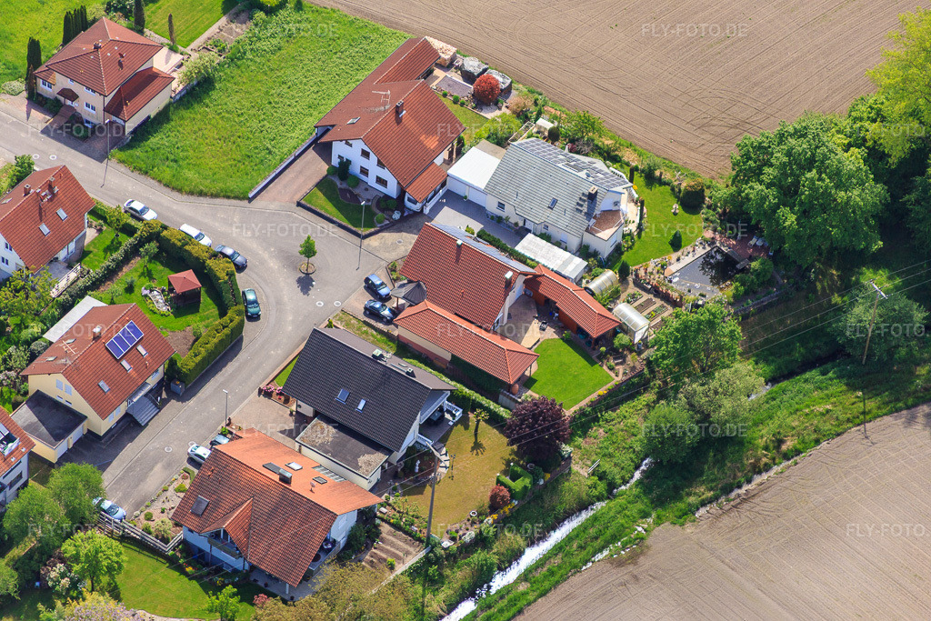Luftbild: Ahornstr in Hagenbach im Bundesland Rheinland-Pfalz in Deutschland. Foto: IMG_078547.jpg vom 08.05.2015 durch Werner Riehm/FLY-FOTO.de