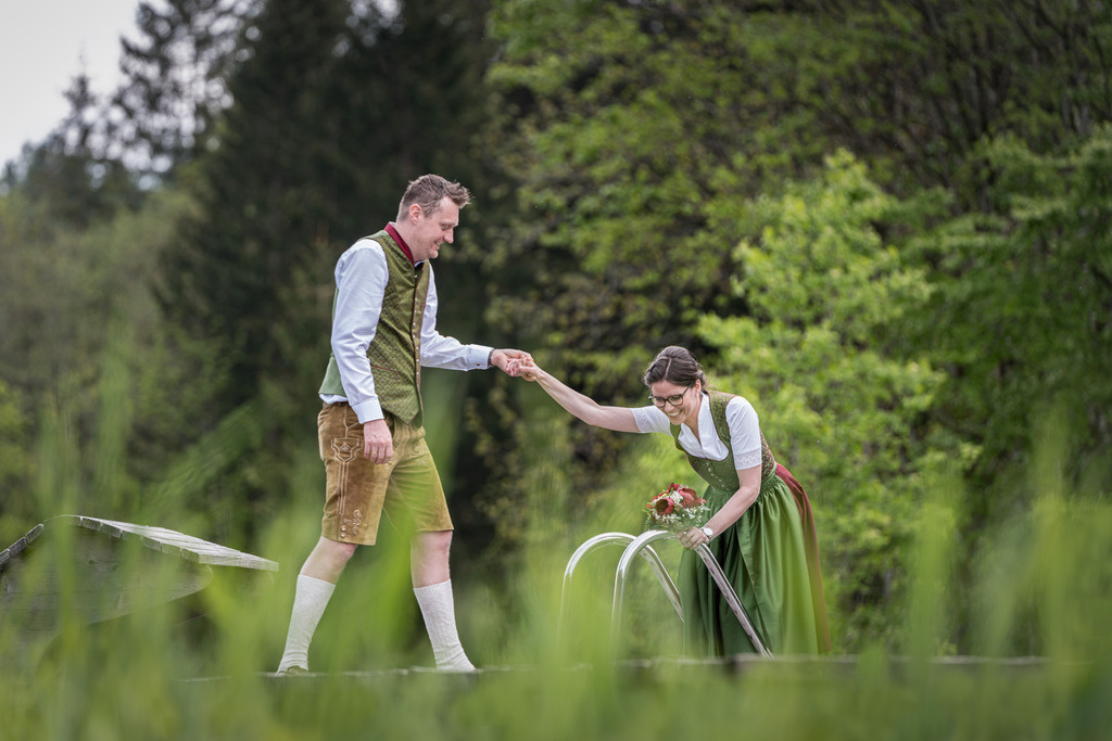Highlights-27 | Ich bin dein zuverlässiger Hochzeitsfotograf oder Fotograf für die Taufe eures Kindes?
Gefallen dir hochauflösende Panorama Landschaftsbilder der Tiroler Alpen, insbesondere dem Wilden Kaiser?
Dann bist du hier genau richtig! - Realisiert mit Pictrs.com