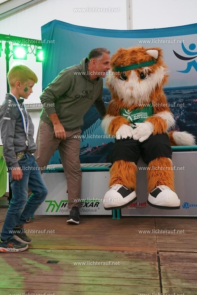 DSC05137 | Lichterlauf  - Realized with Pictrs.com