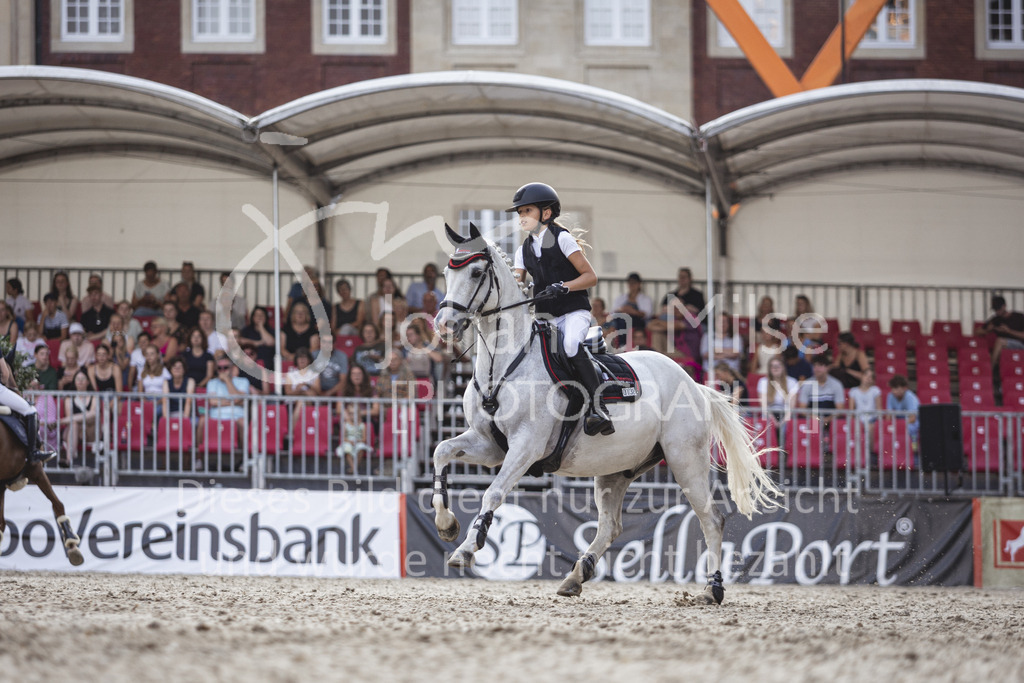 240829_TdS_PonyTrophy-174 | Deine schönsten Turniermomente als professionelle Fotos! Entdecke hochwertige Pferdesport-Fotografie im Online-Shop. Jetzt Fotos finden & bestellen!