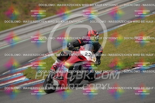 2025_09_13_PBK_24344 | Sportfotografie; SlowMotion; Video; Rennstrecke; Hafeneger; RSE; Speer; Trackday; Motorsportarena; Hockenheimring; Brno; Most; Barcelona; Valencia, Benny; Kaetzmer;