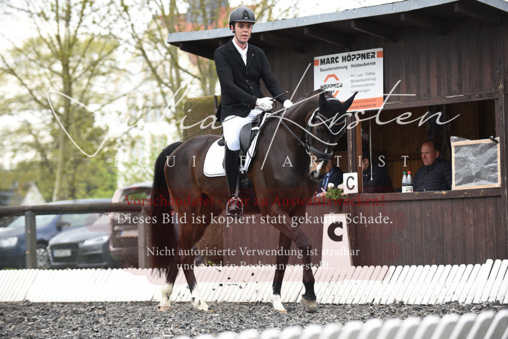 20230513_JK-Röhrsdorf-15-385 | Pferde- und Turnierfotografie in Westsachsen. Pferdeportraits, Auftragszeichnungen und intuitive Kunst.