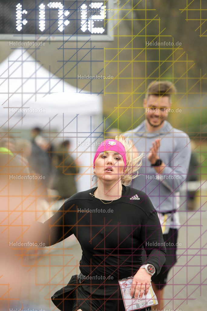 Neusser Erftlauf 2025  | 15km Neusser Erftlauf 2025 Foto: Heldenfoto.de