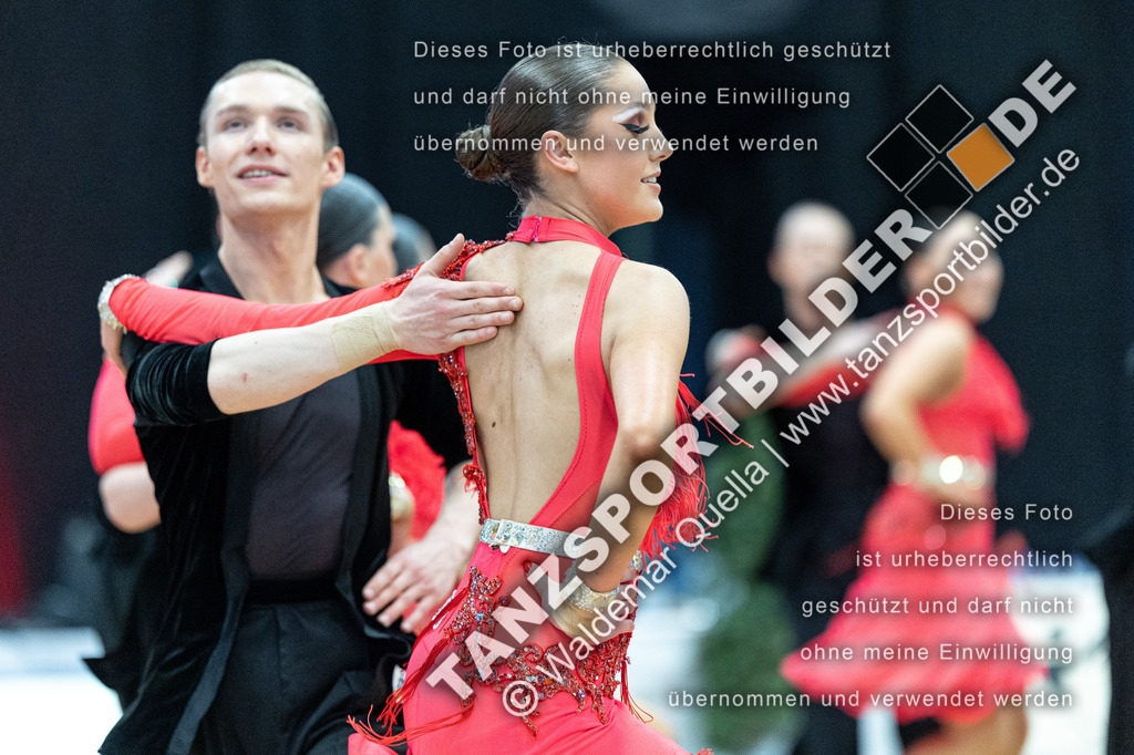 20240406-10992 | Hier finden Sie Tanz Bilder vom Latein und Standard Formationen tanzen. Sportbilder vom Tanzsport. Schöne Fotos und von Weltmeisterschaft, Europameisterschaft, Bundesliga, Regionalliga, Oberliga und Landesliga sowie von GOC Stuttgart, DanceComp, WM Bremen