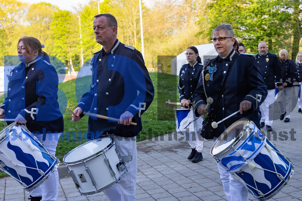 JEM_DORHAR20250425-2 | bond - Realisiert mit Pictrs.com