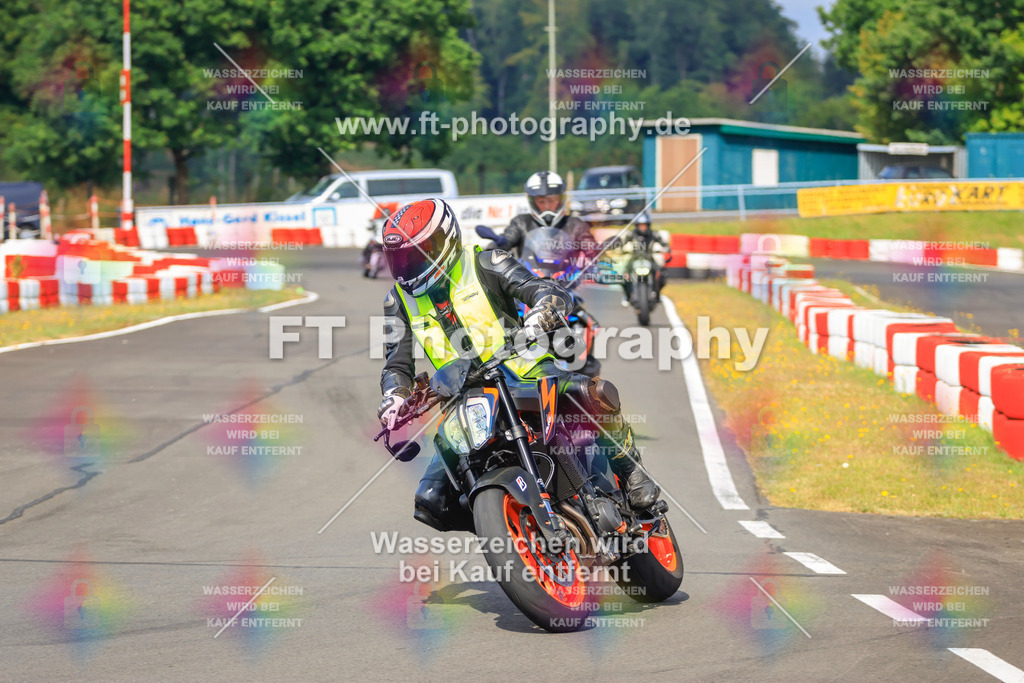 _DSK2280 | Hier findet Ihr Bilder von Touristenfahrten auf der Nürburgring Nordschleife oder von anderen Veranstaltungen die ich besucht habe. Viel Spass beim Durch Schauen 