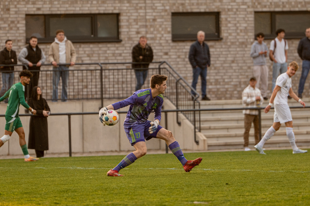 Fußball I Herren I Saison 2025-2026 I Landesliga Weser-Ems I 23. Spieltag I SFN Vechta - BW Lohne II I 00175 | jns.sportfotos - Realisiert mit Pictrs.com