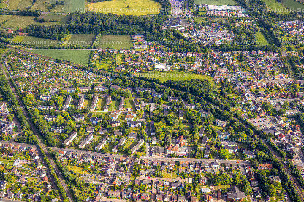 Hamm220601689 | Luftbild, Wohnsiedlung zwischen Großer Sandweg, Schottschleife und Schlagenkamp, Ludgerischule, Heessen, Hamm, Ruhrgebiet, Nordrhein-Westfalen, Deutschland