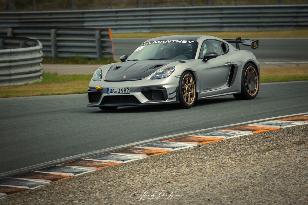 R6AT2317 _Alexander Tschuncky | Entdecken Sie die faszinierende Welt von Alexander Tschuncky Arts: Kreative Fotografie, atemberaubende Automobilkunst und hochwertiger Bilderdruck. Lassen Sie sich inspirieren! - Realisiert mit Pictrs.com