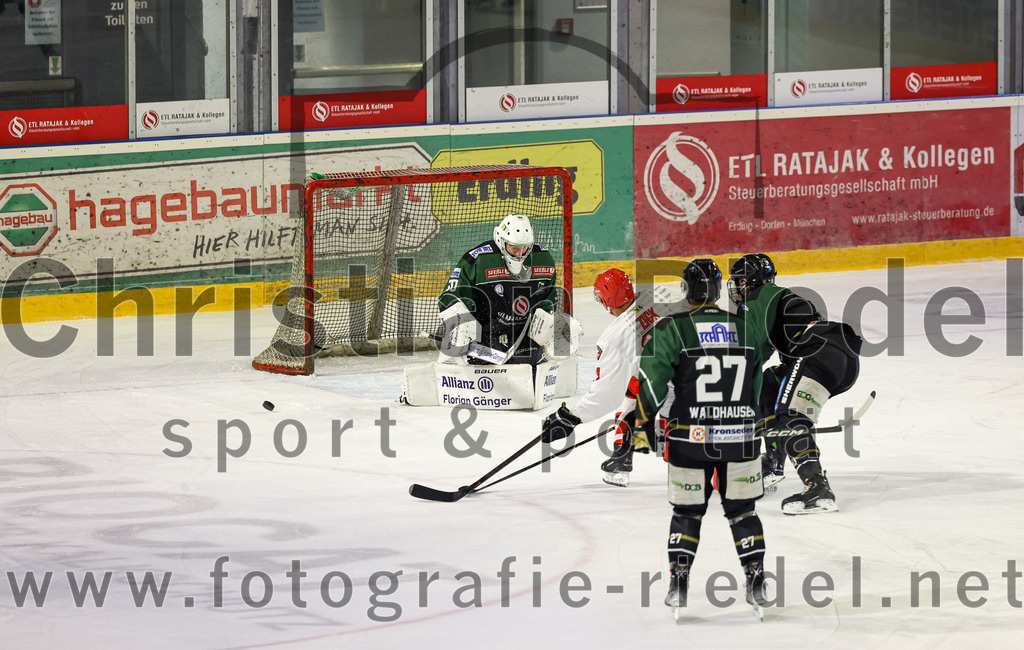 2022-09-25_104_TSV_Erding_gegen_EHC_Klostersee | Erding, Deutschland, 25.09.2022:
Eishockey, Bayernliga 2022 / 2023, Testspiel, TSV Erding gegen EHC Klostersee, Endergebnis: 8:2

Foto: Christian Riedel / fotografie-riedel.net