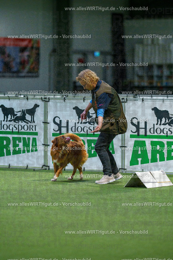 7R509634 | Professionelle Tierfotografie in Mönchengladbach von Daniel Wirth (allesWIRTHgut). Liebevolle & natürliche Bilder von Hunden & Katzen für unvergessliche Erinnerungen.