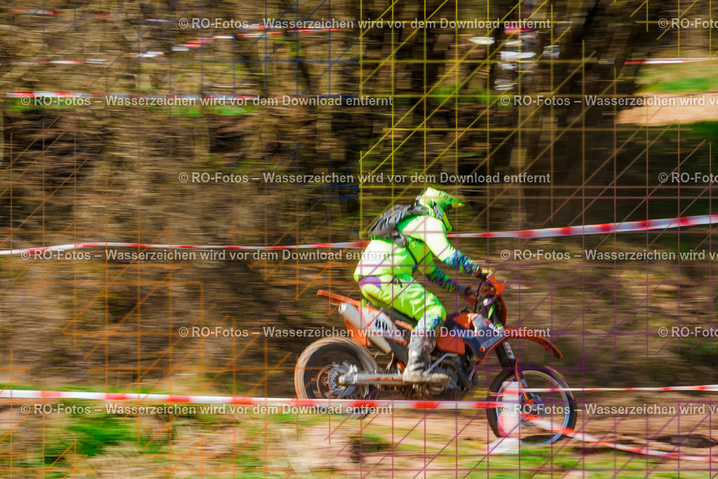 3 Lauf Mernes-187 | Sportfotografie von RO-Fotos: Motorsport, Motocross, Enduro, Laufveranstaltungen und Triathlon. Professionelle Fotos von Sportlern und Events. - Realisiert mit Pictrs.com