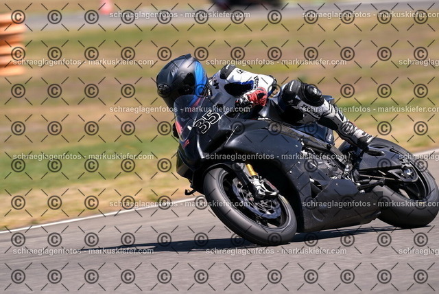26bt04-1793 | markuskiefer.com - Realisiert mit Pictrs.com