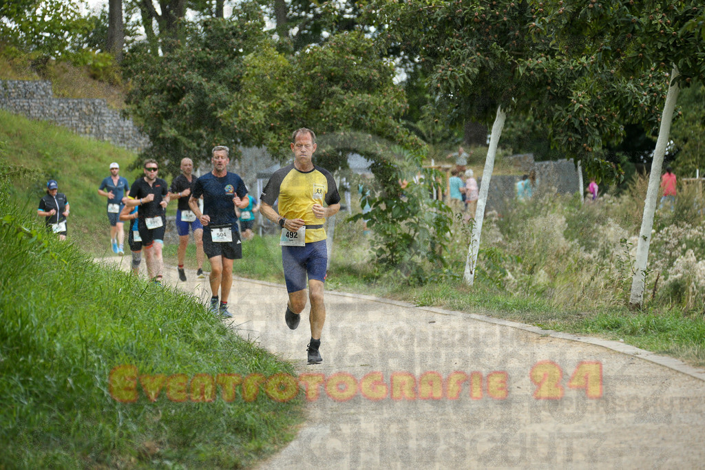 250824_1403_EX1_4787 | Sportfotografie im Rhein-Sieg Kreis, Köln, Bonn, NRW, Rheinland Pfalz, Hessen, etc. Unser Tätigkeitsfeld umfasst den Laufsport vom Volkslauf über den Marathon, Duathlon, Triathon bis zum Ultralauf wie Kölnpfad Ultra oder Schindertrail.