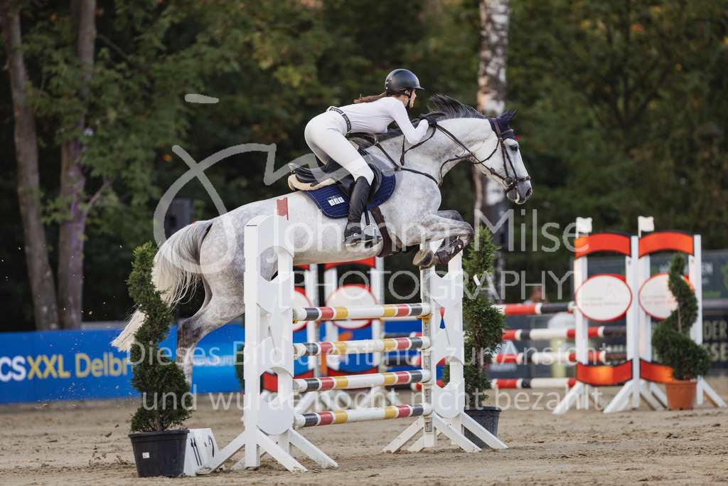 230723_Delbrueck_2Ph-L1-238 | Deine schönsten Turniermomente als professionelle Fotos! Entdecke hochwertige Pferdesport-Fotografie im Online-Shop. Jetzt Fotos finden & bestellen!