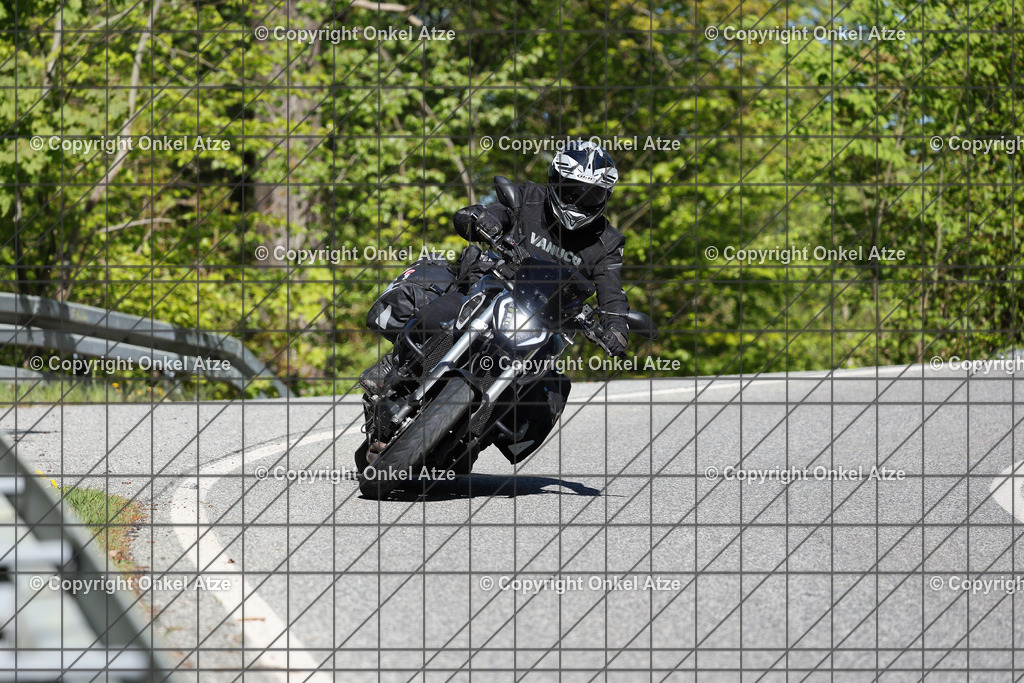 IMG_9132 | Fotograf am Kyffhäuser. Onkel Atze. Kyffhäuser Rennstrecke. Café36. Motorsportfotografie. - Realisiert mit Pictrs.com