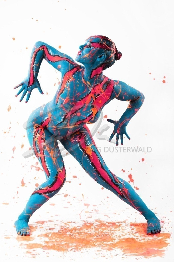 BodyArt-ORANGEYELLOWBLUE_3248b | #002 | Modell: Milena | Foto: Alexander Große-Strangmann  - Realisiert mit Pictrs.com