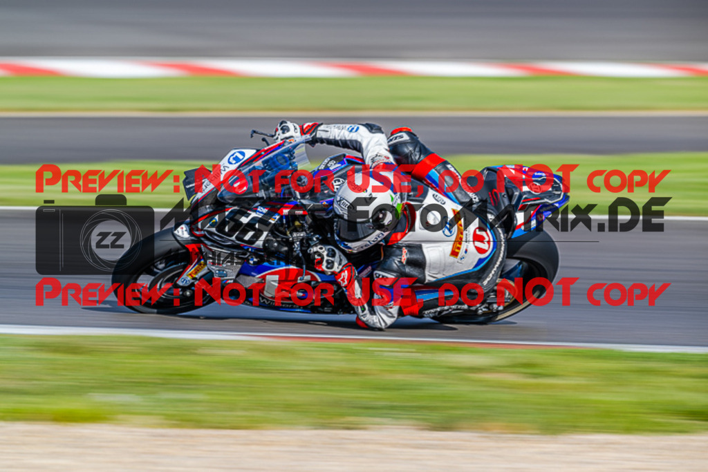 MaZZes_FotoMatrix_220506_93707 | Fotograf Mathias Schmid
Sportfotograf,
Eventfotograf,
Hochzeitsfotograf,
Portraitfotograf