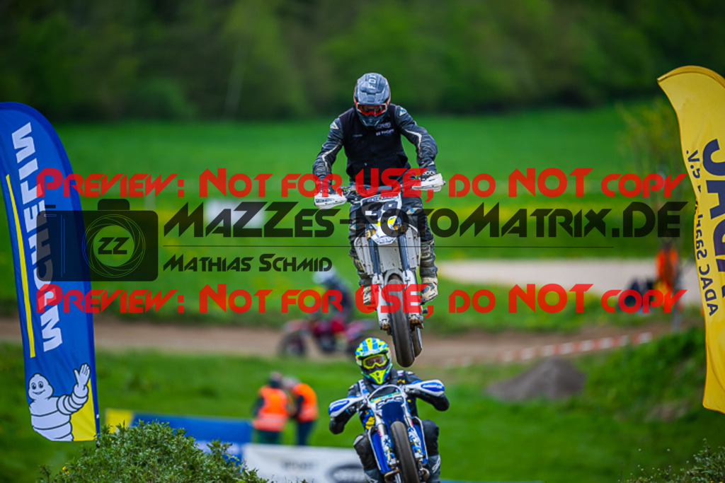 MaZZes_FotoMatrix_230506_9131 | UE40