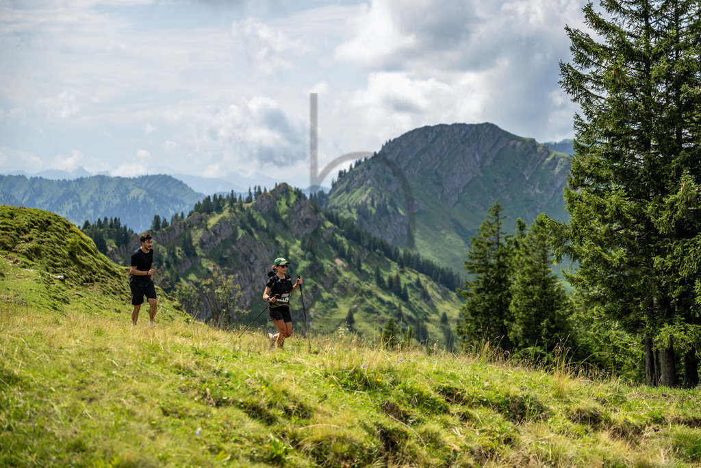 35. Gebirgsmarathon | 35. Gebirgsmarathon 2024 am 03.08.2024 in Immenstadt. Einer der anspruchsvollsten​und ältesten Bergläufe​Deutschlands im Naturpark Nagelfluhkette!(Foto: Dominik Berchtold/www.dberchtold.com)Instagram: @d_berchtold_foto 