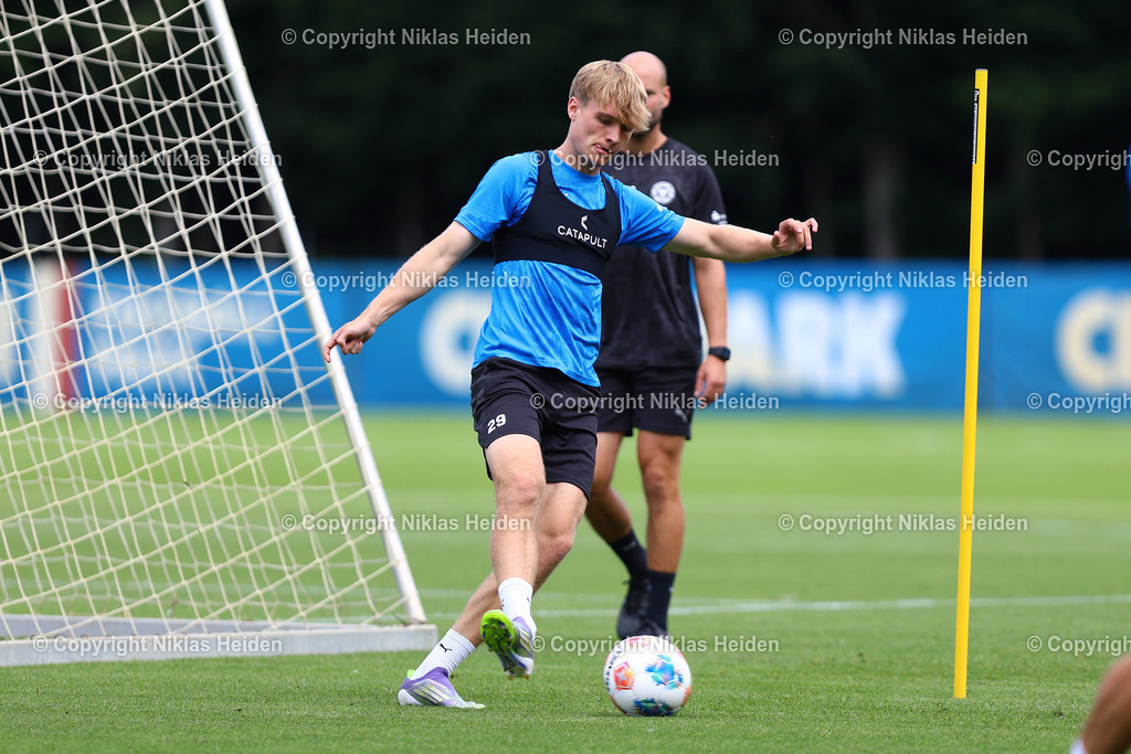 NH_HolsteinKiel_Training_29072025 | #29 Niklas Niehoff (Holstein Kiel)Fußball I Herren I Training I Saison 2025-2026 I Holstein Kiel I 29.07.2025 I Citti-Fußballpark