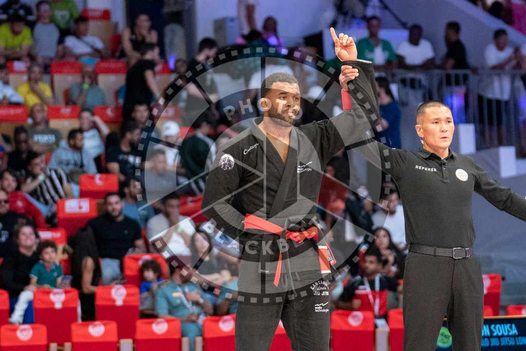 20231107PBB5512 | Fighters compete during the AJP World Master Championship in the Mubadala Arena in Abu Dhabi, Arab United Emirates, on November 7, 2023.
