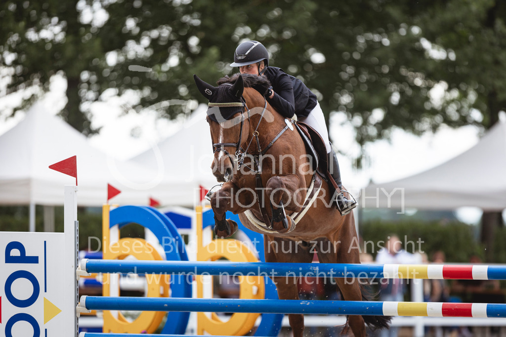 240616_Lemwerder_M2-Springen-557 | Deine schönsten Turniermomente als professionelle Fotos! Entdecke hochwertige Pferdesport-Fotografie im Online-Shop. Jetzt Fotos finden & bestellen!