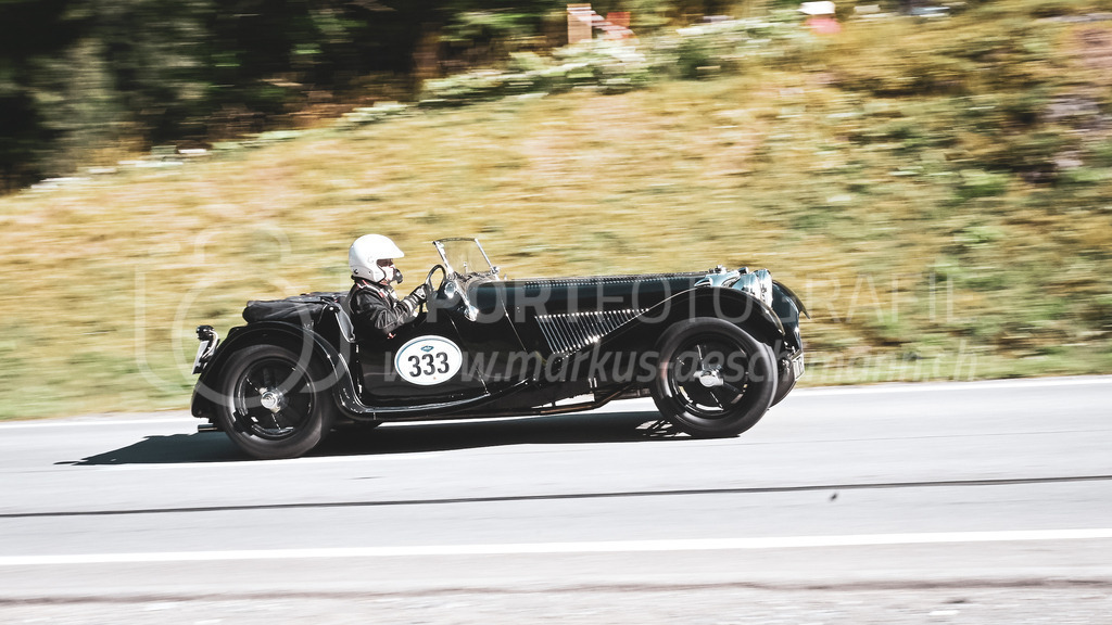 19. Arosa ClassicCar 2023 - 1. September 2023 | 19. Arosa ClassicCar 2023
Arosa, Schweiz
Schorno Camillo aus Immensee mit der Startnummer 333 in einem Jaguar SS100, Jahrgang 1937, in der Klasse Sport Trophy.
@arosaclassiccar, @arosa.official, #arosaclassiccar, #arosa, #76curves, #classiccar
Bild: Sportfotografie Markus Aeschimann | www.markus-aeschimann.ch - Realisiert mit Pictrs.com