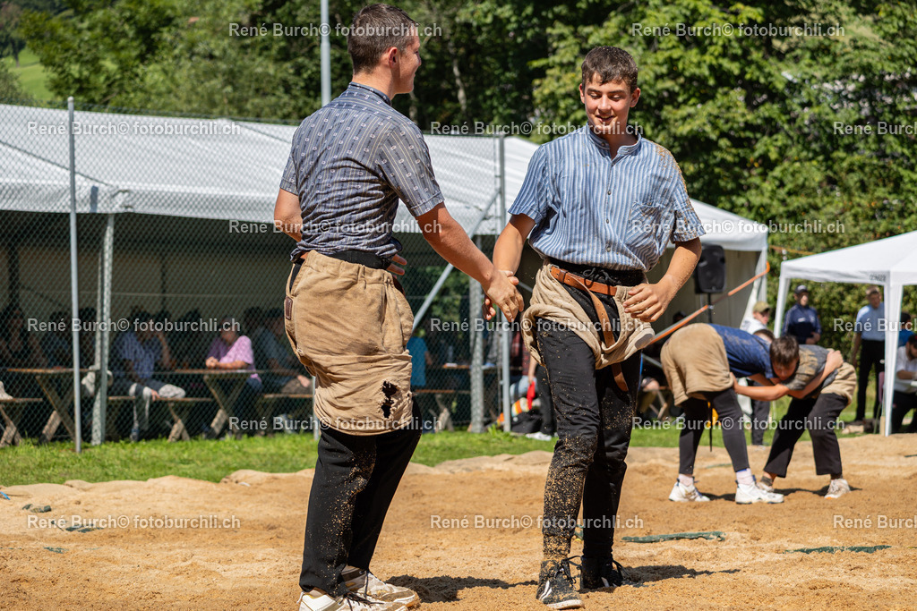 602A0219 | René Burch leidenschaftlicher Fotograf aus Kerns in Obwalden.  Hier finden sie Sport, Landschaft und Natur Fotografie.
 - Realisiert mit Pictrs.com