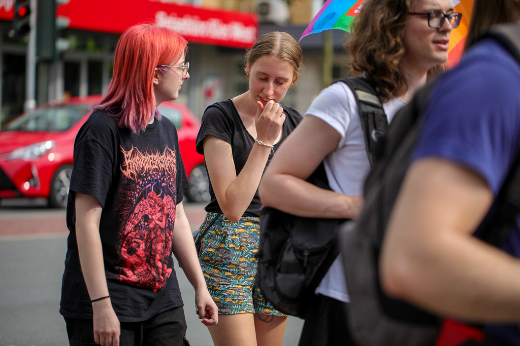 CSD_Moers_190725_052 | Bildergalerie von Sport-Ereignissen aber auch von weiteren spannenden Dingen - nicht nur vom Niederrhein. In Anlehnung an den bekannten Spruch von Hanns Dieter Hüsch heißt das Motto: "Niederrhein ist überall".  - Realisiert mit Pictrs.com