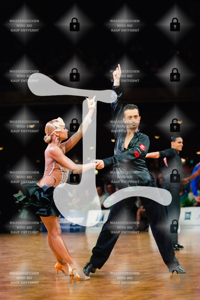 GOC 2025 - WDSF GrandSlam Latin 13th (213) Vicenc Torremade _ Megija Dana Morite (Latvia)-2025-08-23-2756 | Webshop for digital downloads and prints of dance sport, event & show photographer Julian Link - Realisiert mit Pictrs.com