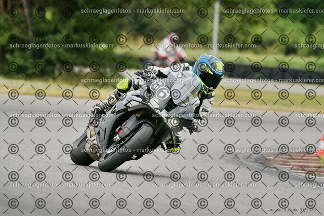 25bt05-0214 | markuskiefer.com - Realisiert mit Pictrs.com