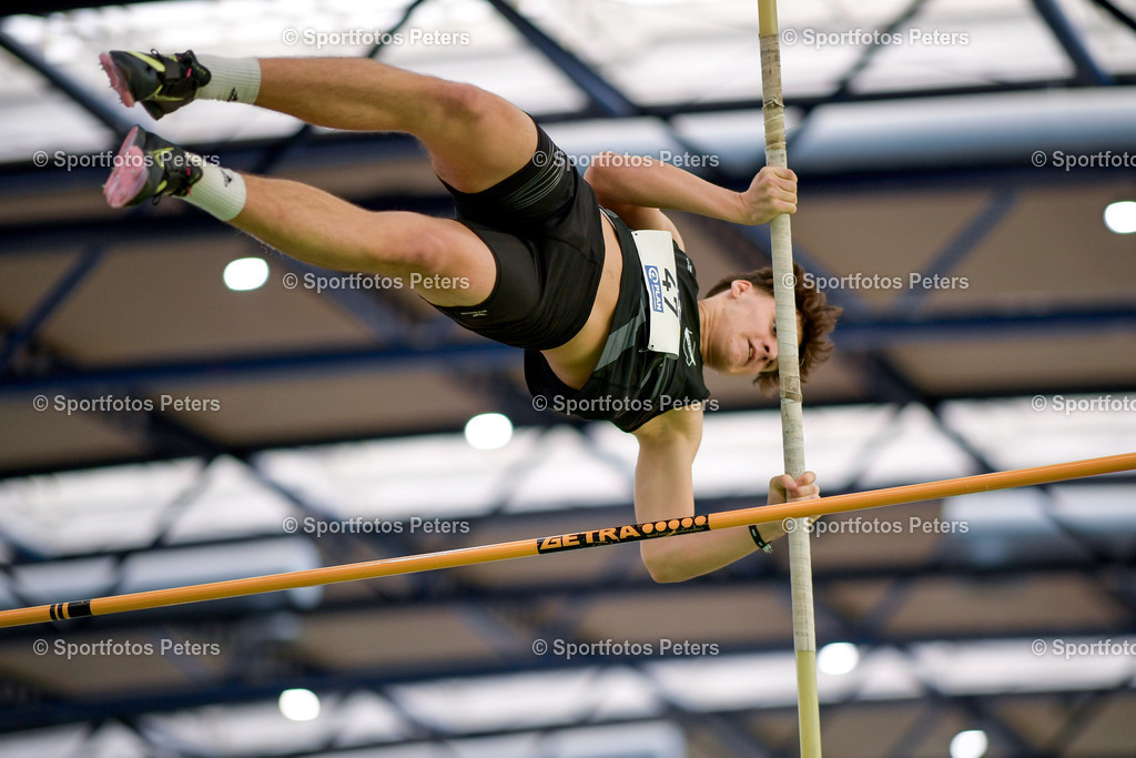 250208_xkaix_DM Mehrkampf_23 | 08.02.2025, xkaix, Leichtathletik 20. Deutsche Meisterschaften, Mehrkampf Halle v.l. Henry Ahrenshop (SV Nienhagen) - Realisiert mit Pictrs.com