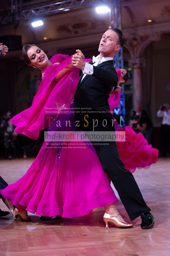 20240706_WDSF_RS_Std_11058 | Tanzsportbilder, Standardtanz, Lateintanz, WDSF, DTV, LTVB, dancecomp, goc, hessen tanzt, blaues band der spree, walzer, tango, wiener walzer, slowfox, quickstepp, samba, rumba, cha-cha-cha, paso doble. jive, hd-kroft photography, turniertanzsport