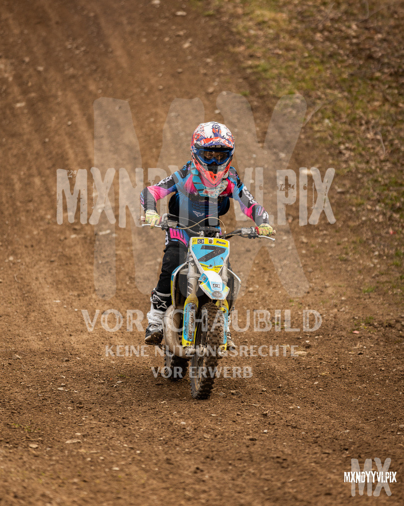 866A1041 | mxndyyvipix