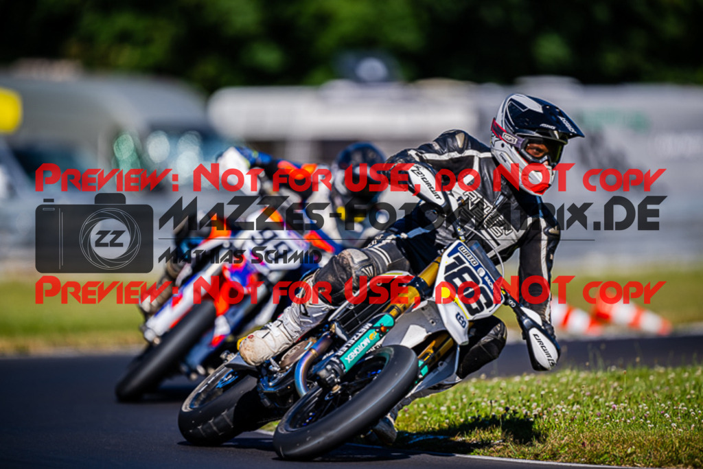 MaZZes_FotoMatrix_220702_2279 | S4