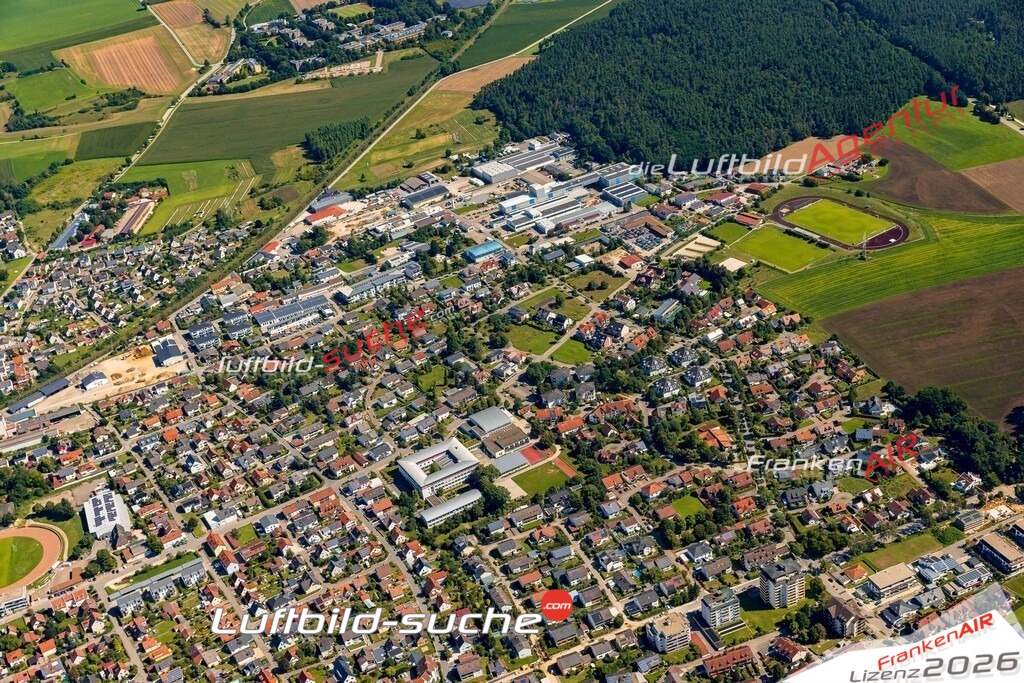 Luftaufnahme von Abensberg - Die Luftaufnahme wurde 2025 vom UL-Flugzeug heraus erstellt ( keine Drohne ) - Hochauflösende Luftaufnahme - für professionelle Ausdrucke geeignet. Die Geschenkidee !Mit Lizenz und Bildrechte bestellbar