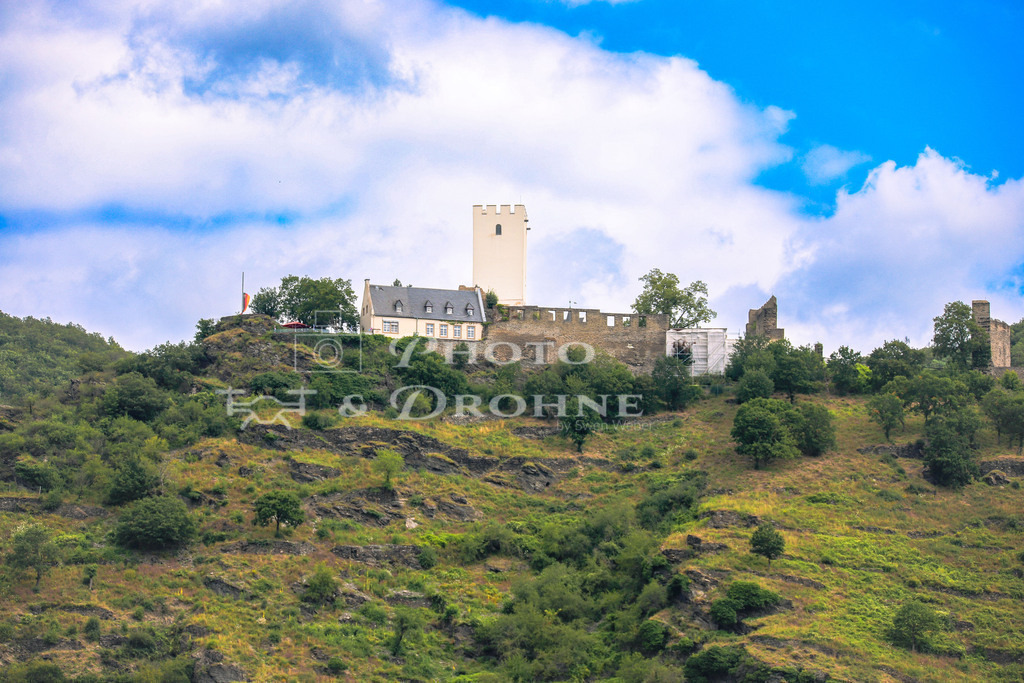 Burg Sterrenberg-0431 | Die Burg Sterrenberg ist eine der feindlichen Brüder oberhalb von Kamp Bornhofen. - Realisiert mit Pictrs.com