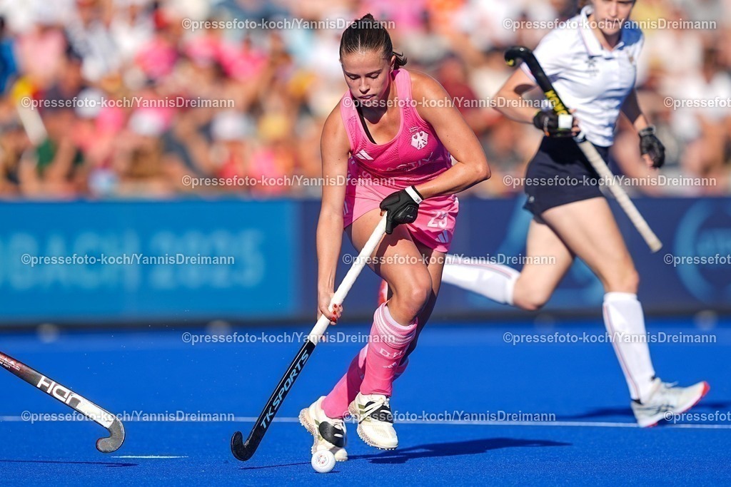 xydrx09082504065 | 09.08.2025, xydrx, Frauen EuroHockey Championship 2025, Gruppenphase, Gruppe a, Deutschland - Frankreich, Sparkassenpark Mönchengladbach: Johanna Hachenberg (GER #25)