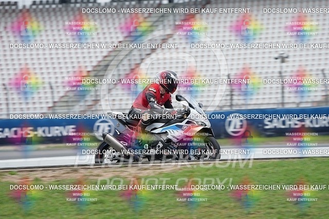 2025_08_04_PBK_12534 | Sportfotografie; SlowMotion; Video; Rennstrecke; Hafeneger; Speer; Racing; RSE; BMW; CBO; Trackday; Motorsportarena; Hockenheimring; Brno; Most; Barcelona; Valencia