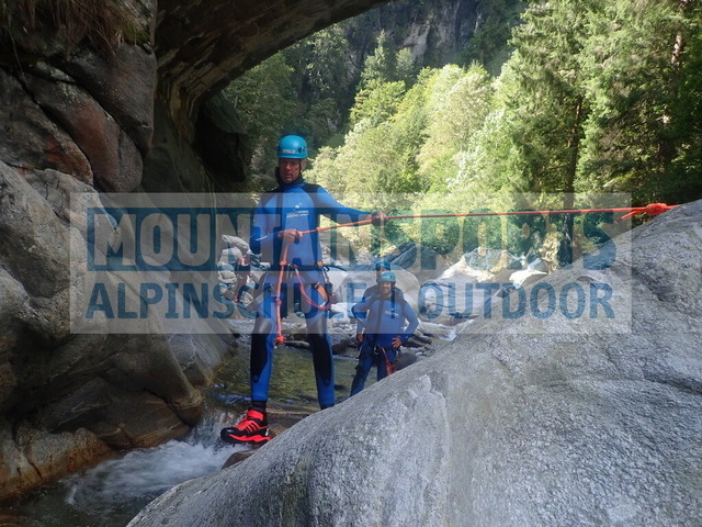P9210013 | Bestelle die Bilder deines Berg- oder Wasser-Abenteuers mit Mountain Sports bequem von zu Hause aus direkt über unseren Online Fotoshop von pictrs.com. - Realisiert mit Pictrs.com
