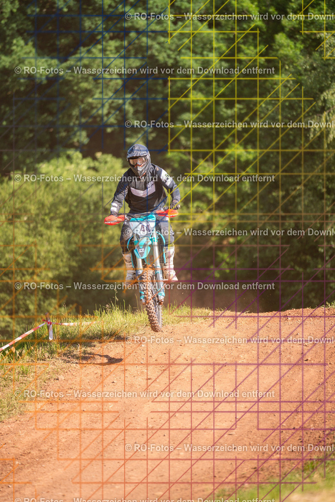 Wolfshausen 3 Lauf -1859 | Sportfotografie von RO-Fotos: Motorsport, Motocross, Enduro, Laufveranstaltungen und Triathlon. Professionelle Fotos von Sportlern und Events. - Realisiert mit Pictrs.com