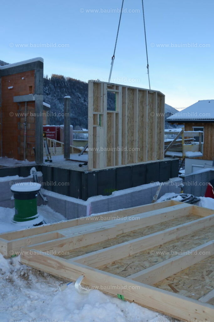 bib-lg09-holzbau-0022 | Nach LV-Leistungsgruppen sortierte Detailfotos über den Bau eines Hauses. Alle Hausbau-Bilder direkt vom Urheber und Autor der Website Haus-Selber-Bauen.com