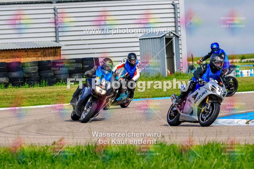 MotoTeam-8441 | Hier findet Ihr Bilder von Touristenfahrten auf der Nürburgring Nordschleife oder von anderen Veranstaltungen die ich besucht habe. Viel Spass beim Durch Schauen 