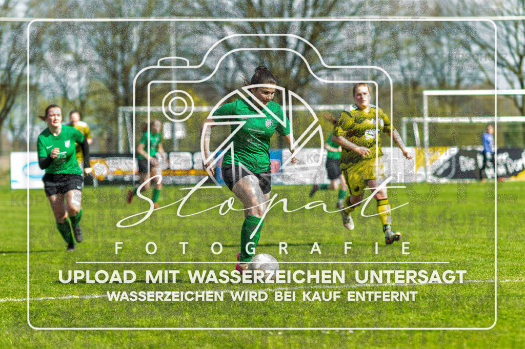 SGFTUS-1033 | Janice Bremer (TuS Eversen-Sulze #13) beim Damen Kreisliga HK/CE Spiel zwischen SG Fulde und TuS Eversen-Sulze im Fulder Zentralstadion, Fulde (Simon Paul Stopat) - Realisiert mit Pictrs.com